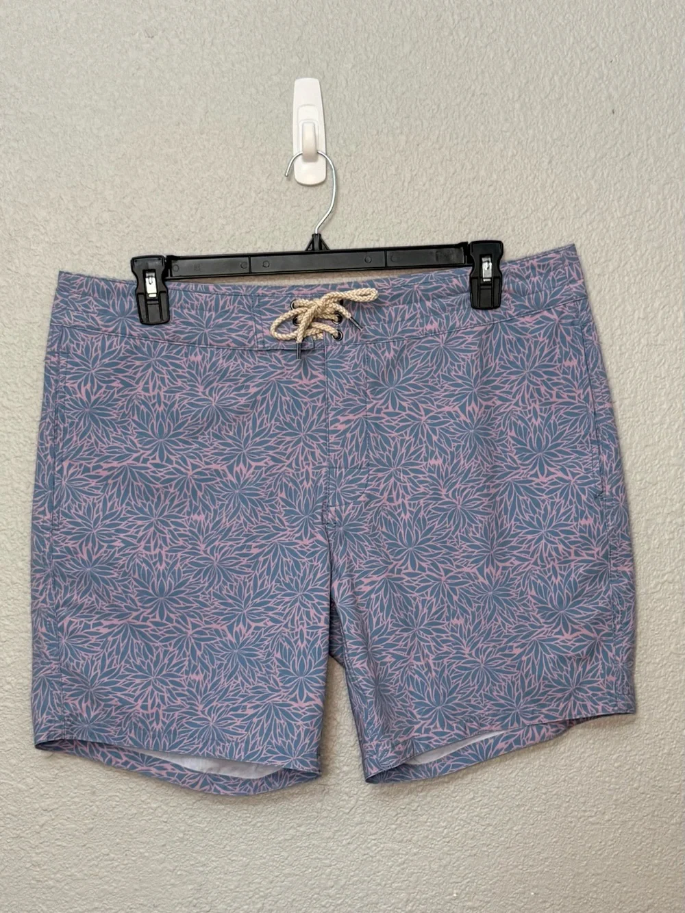 Faherty | Classic Floral Print Swim Trunks | Night Orchid Frond | Waist 36”